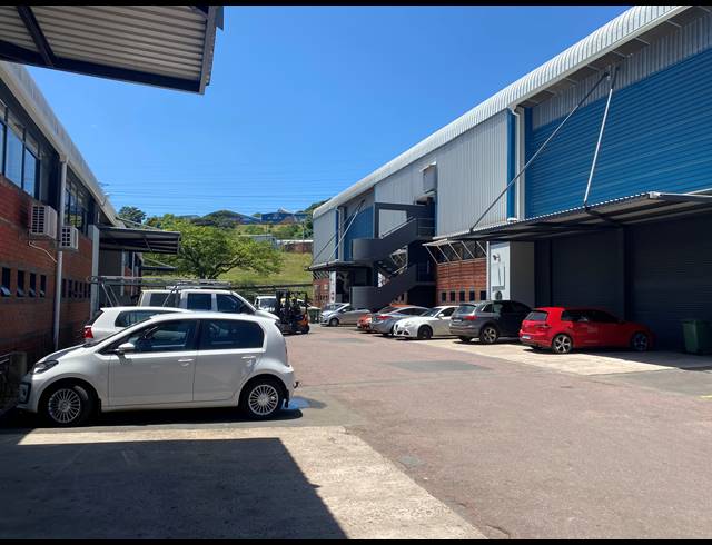 253M² MINI FACTORY TO LET IN NEW GERMANY